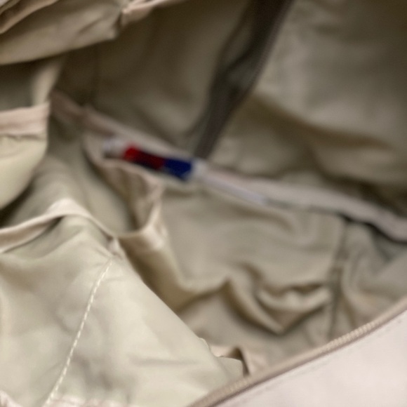 EUC Ameribag Khaki Sling Bag - Picture 6 of 8